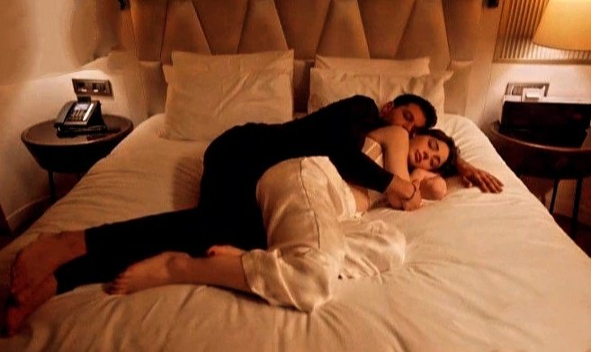 İyi geceler 🖤

        #VedaMektubu • #AsMeh