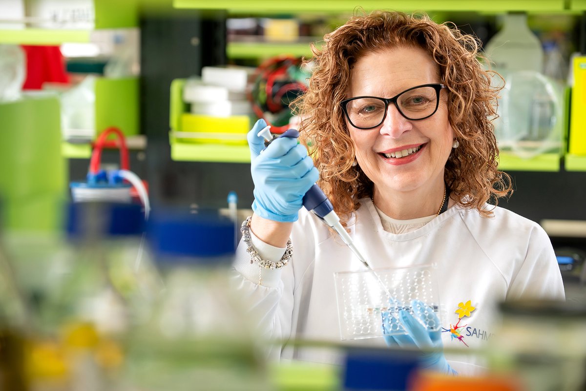 CancerCouncilSA's tweet photo. β Did you know there are more than 200 types of cancer?
To reduce the impact of cancer we need further research into all cancers, at all stages of the cancer journey.
Find out how research is making an impact in your community π https://t.co/L6IoTbHcb1
#cancercouncilsa https://t.co/LgmoBjma31