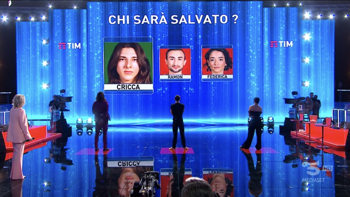 alexiuss11's tweet photo. “una foto non può farti paura”
la foto: #amici22 https://t.co/dTqQ71i6rp