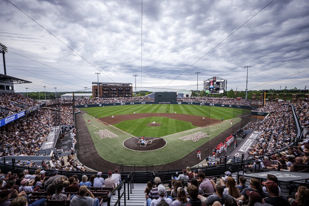 HailState's tweet photo. History made. 𝟏𝟔,𝟒𝟐𝟑 strong. 🔥

A new NCAA all-time on-campus attendance record! 

#HailState🐶 | #SBW23 https://t.co/CKQWg1lAKK
