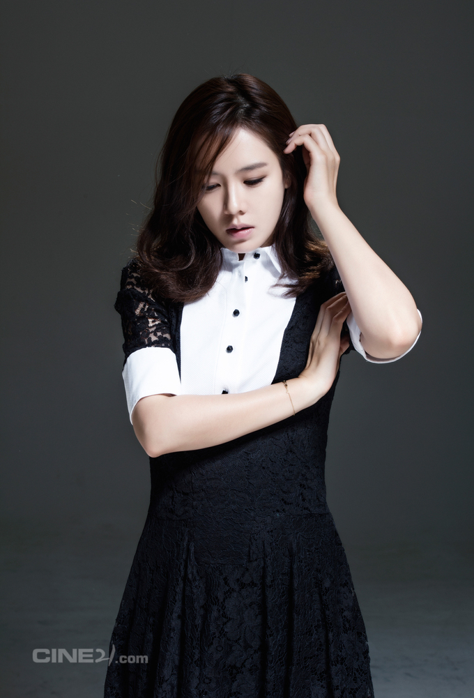 yejinhanded's tweet photo. Son Ye Jin (손예진) ~ CINE21 (2013) 
#SonYeJin #손예진 https://t.co/98OLGtlw3r