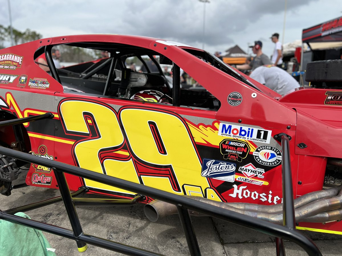 DylanKopec's tweet image. Congrats little skipper @SpencerDavis_29 for sitting on the pole tonight 

#SmartMods #Hickory