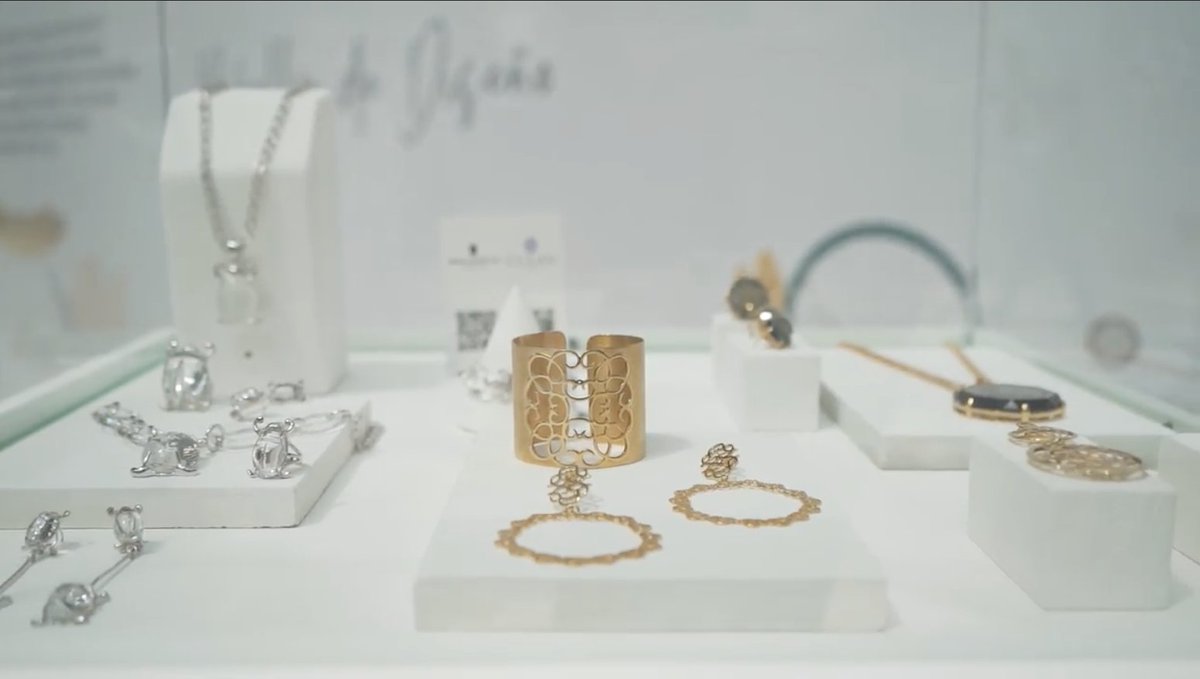 qtf's tweet photo. ¿Aún no tienes regalo para el Día de las Madres? 
💎 Expo JOYA 2023, la exposición de joyería más importante de América Latina, tiene todo lo que necesitas. 
👉Del 18 al 20 de abril en Expo Guadalajara
https://t.co/qRY4TfnREN

#JOYA2023 #NEGOCIOSDEÉXITO #100EDICIONES https://t.co/TtObaQRnp5