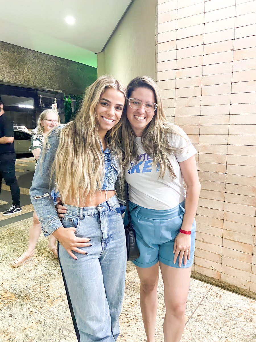Dani 🧘🏼‍♀️ tweet media