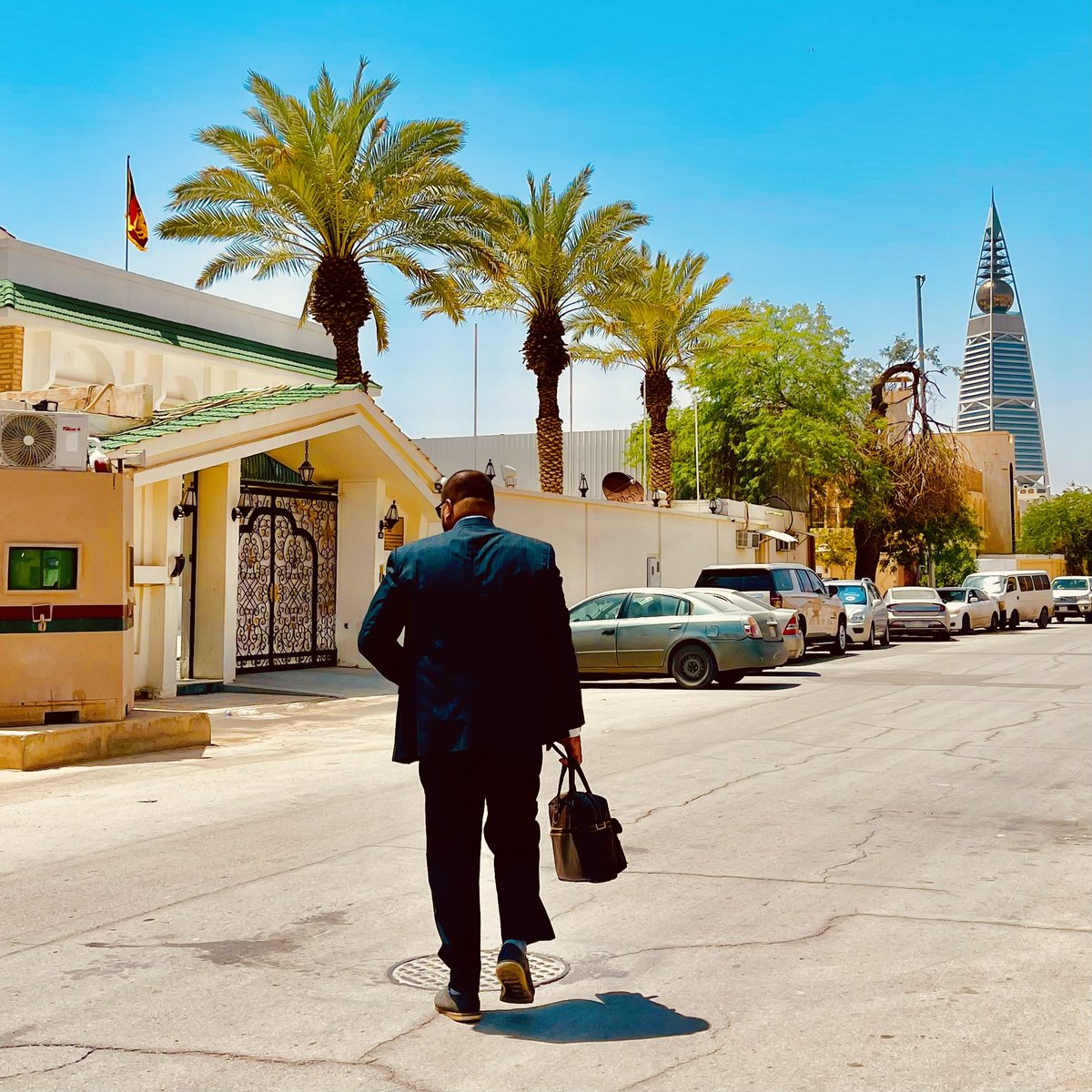 When challenges arise, turn them into opportunities not only with AI, but also with empathy, hard work, and leadership. Learn from constructive mistakes and lead from the front with your team. 
Making efforts to take <a href="/gocurveup/">CurveUp</a> impact global. 
#ProgressiveLearning