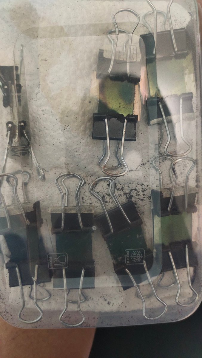 ronn_concepcion's tweet photo. Some of the dye-sensitized solar cells I made during my PhD two years ago, still functioning despite the fast evaporation rate of iodide/triiodide electrolyte. Had a great time mixing chlorophyll and anthocyanin pigments as photosensitizer though :) https://t.co/LkW9qUVkI0