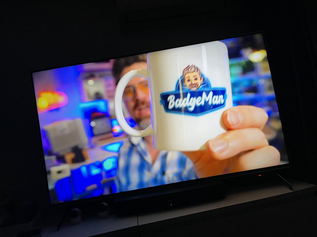 RBadgeman's tweet photo. Another BadgeMan appearance in the latest 100% brand new episode of RetroRecipes! Watch the full episode here: https://t.co/OAG2PhHBEq

#retrorecipes #evo64 #brandnewc64 https://t.co/XcFZfxwkkg
