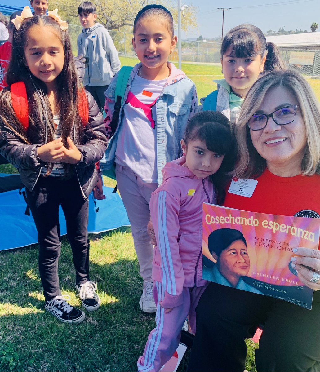 IGarza_Gonzalez's tweet photo. Love spending time with past, current, and future Warrior scholars!  #fuhshdofficial #fuesd #fallbrookaleer #cesarchavezdayofservice #nevergiveup #sisepuede https://t.co/myK62bZzWi