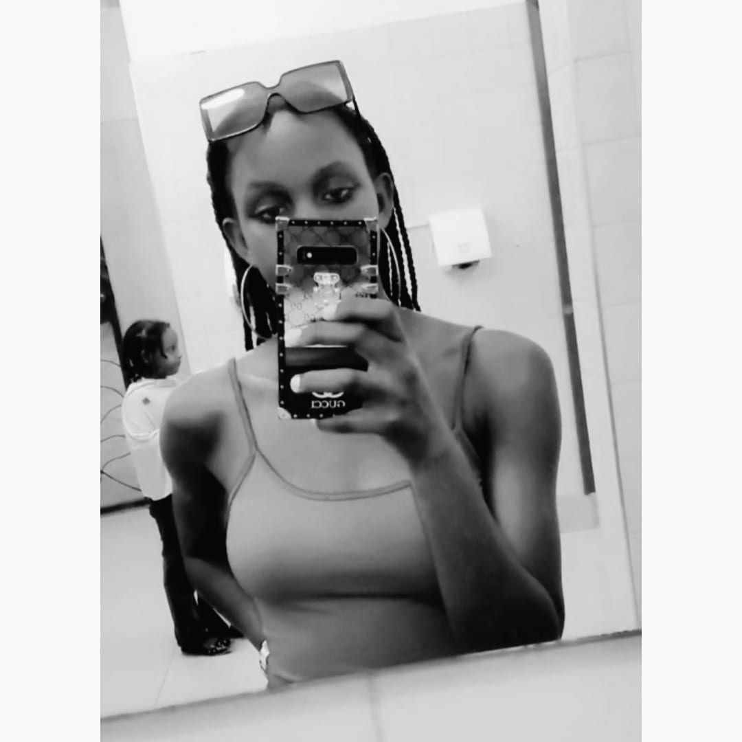 HagsRousey's tweet photo. #NewProfilePic https://t.co/AnBgGo6fVO