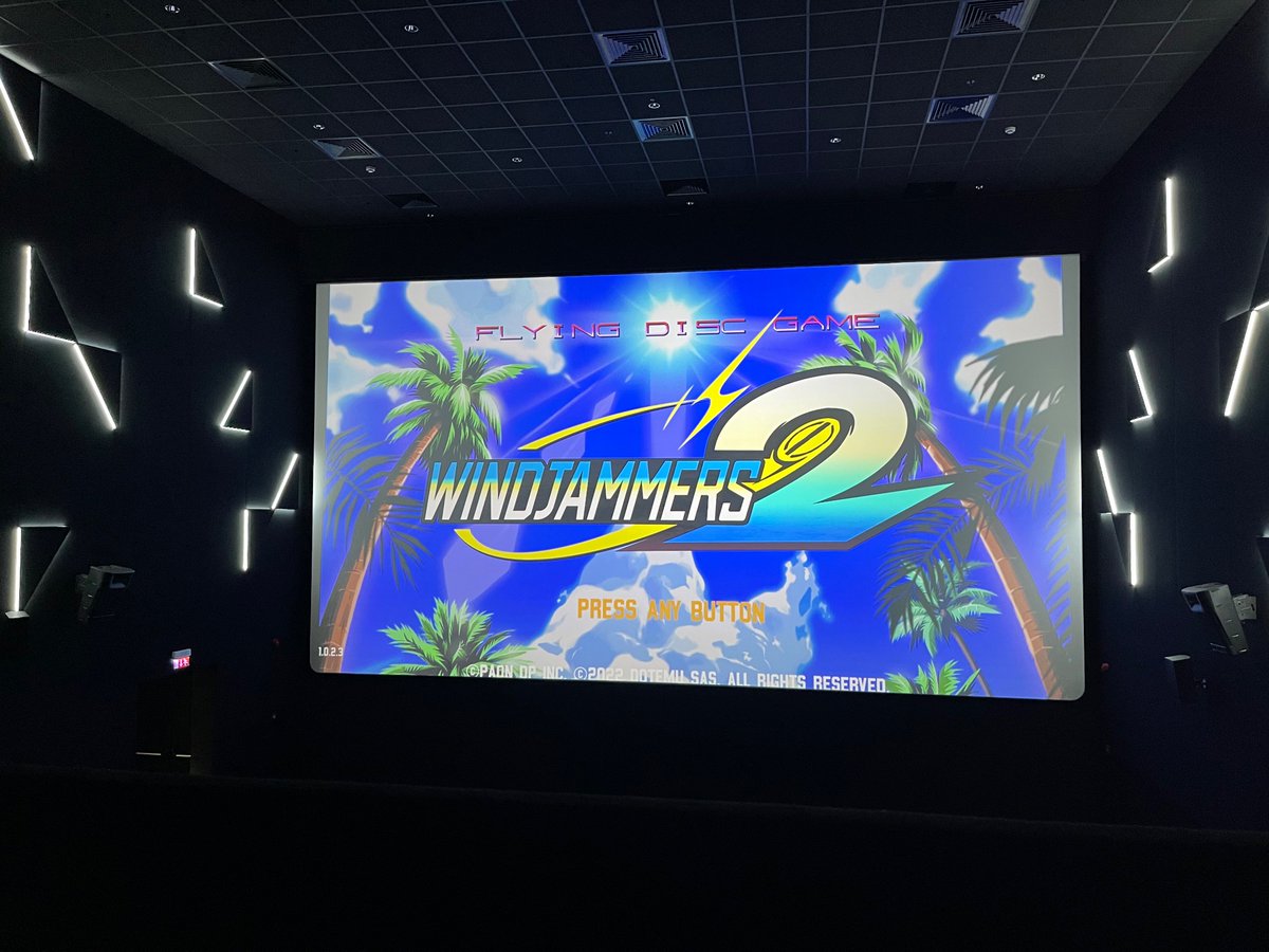 TheGreatZubari's tweet image. Got to play some #SmashBrosUltimate , #MarioKart8Deluxe , #BreakersCollection and #Windjammers2 at the cinema.

Thank you @Cinepolis Bahrain for this cool experience!

cc: @gamebreakbh