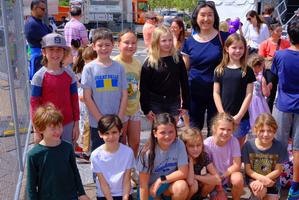 Great Falls ES (@gr8fallses) on Twitter photo πΈπΈ Over 50 of our Japanese Immersion students (grades 1-6) sang their heart out at the Sakura Stage at <a href="/CherryBlossFest/">National Cherry Blossom Festival πΈ</a> today! We are so proud of them πΈπΈ <a href="/fcpsnews/">Fairfax Schools π</a> <a href="/FCPSRegion1/">FCPS Region 1</a> <a href="/fcps_wl/">World Languages</a> #SpringItOn #ifyourehappyandyouknowit #sampo #itsasmallworldafterall πΈπΈ Over 50 of our Japanese Immersion students (grades 1-6) sang their heart out at the Sakura Stage at <a href="/CherryBlossFest/">National Cherry Blossom Festival πΈ</a> today! We are so proud of them πΈπΈ <a href="/fcpsnews/">Fairfax Schools π</a> <a href="/FCPSRegion1/">FCPS Region 1</a> <a href="/fcps_wl/">World Languages</a> #SpringItOn #ifyourehappyandyouknowit #sampo #itsasmallworldafterall