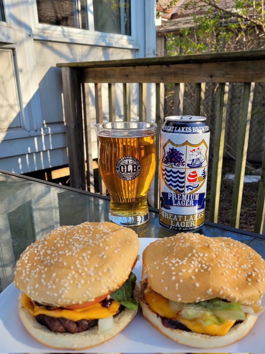 LadyPolkaroo's tweet photo. It's a BBQ burger and beer kinda day. Thanks @__Paul__G__ for this perfect @GreatLakesBeer Lager to pair with dinner. Cheers https://t.co/yHe4SsDcNe