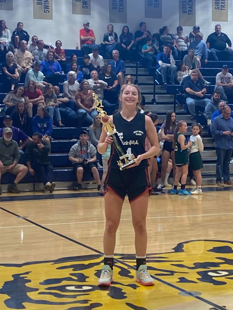 Coach Ed Robtison tweet media