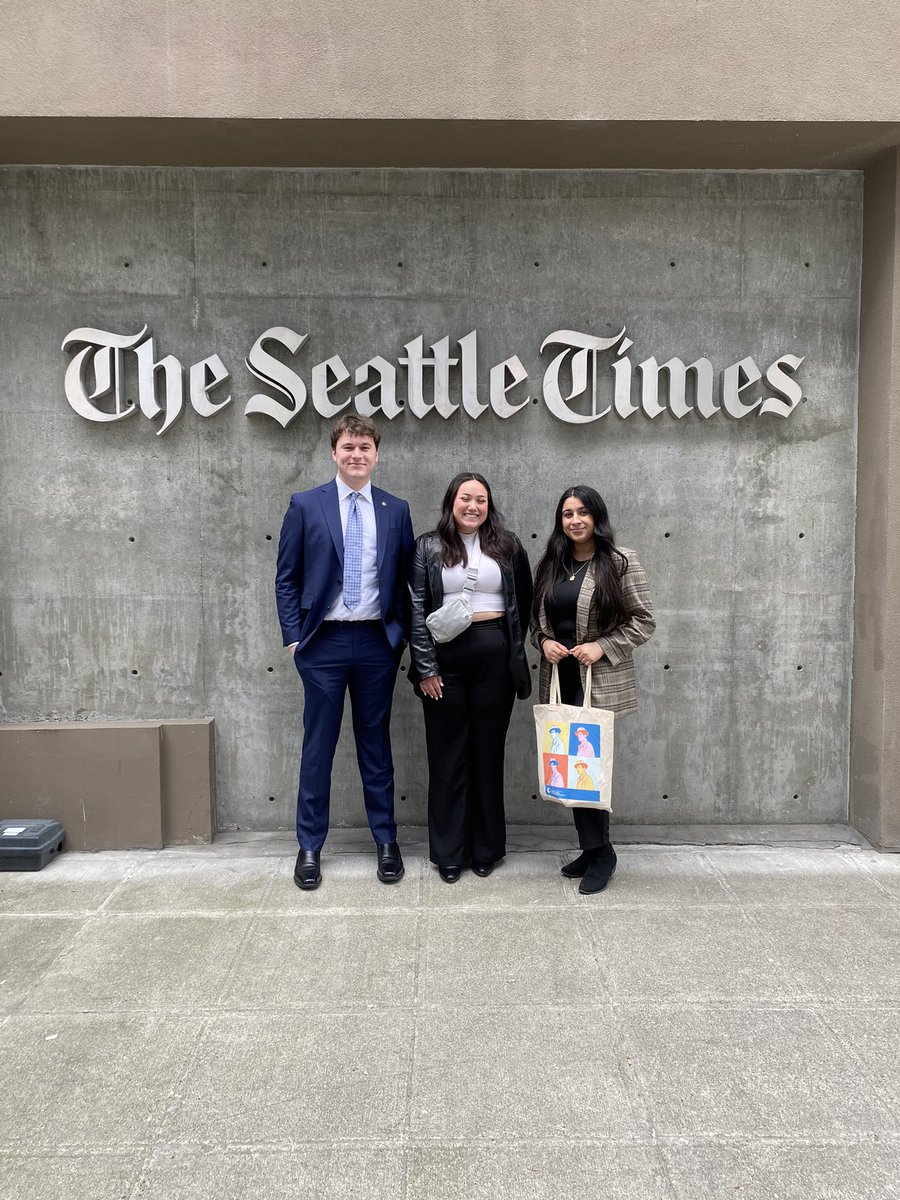 Representing <a href="/MurrowCollege/">Murrow College WSU</a> for SPJ region 10! It was an honor to win the Mark of Excellence award for breaking news!! :) also an honor to be a finalist in the same category and a finalist w/ <a href="/saydeepho/">Saydee Phothivongsa</a> for general reporting!