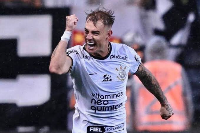 achein4shoppe's tweet photo. O último jogador da sua galeria vai fazer 3 gols no próximo jogo.

Quem é? SEM TRAPACEAR! https://t.co/w3V33JVyFu