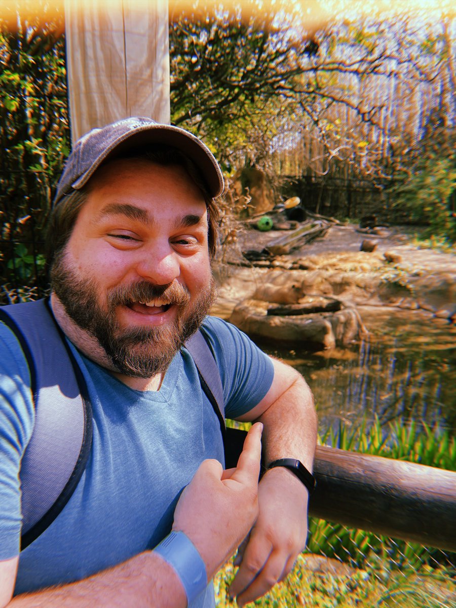 pizzaslixed's tweet photo. Please i will not marry my mine you gotta PLEASE LOOK HOW CUTE AND GOOD HE IS ITS OUR FAVORITE https://t.co/jCnTaBn5Jg