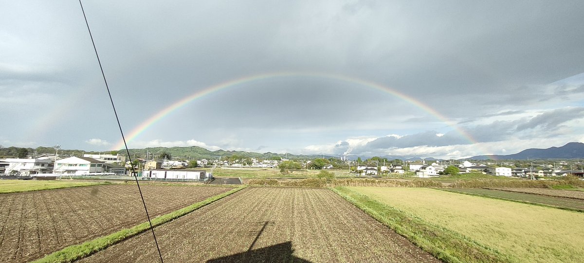 mok123_'s tweet photo. 朝からいいもん見た🌈🌈 https://t.co/kaCZuLAXmB
