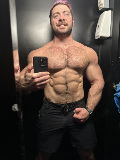 Keeping it lean for this bulk! https://t.co/NTaV8BRoFX<a href="/tag/toweltuesday"class="tags"><span>#toweltuesday</span></a>