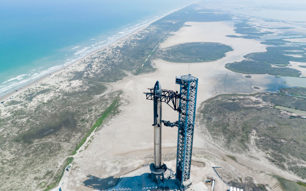 SpaceX tweet picture