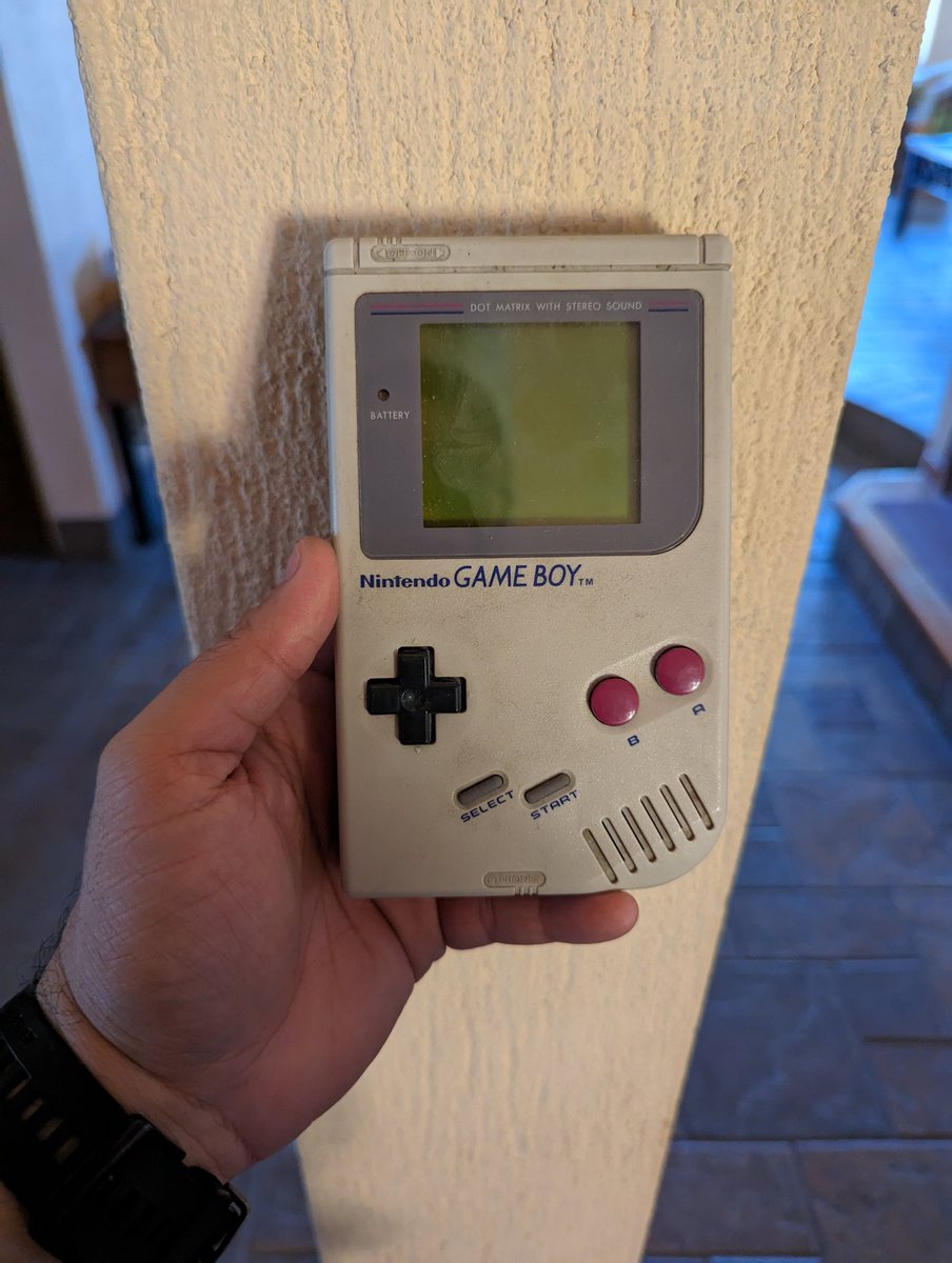 joelruiz's tweet photo. #GameBoy #Tetris https://t.co/DIKnmB9eSw