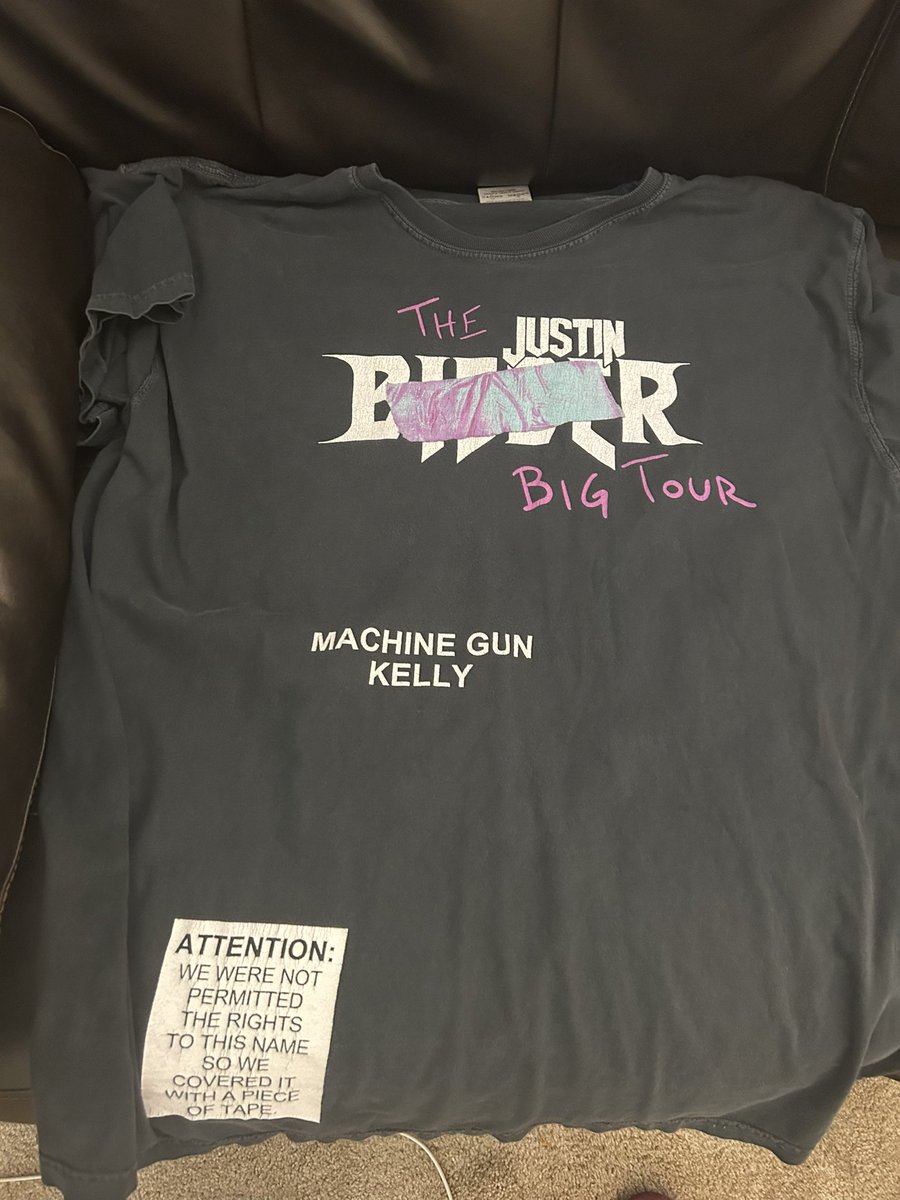 machinegunmadz's tweet image. my most prized possessions #22DAYSOFMGK