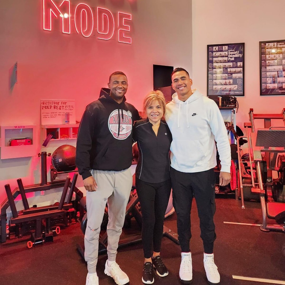 INetworkHearts's tweet photo. We're so thankful from the donation from Revbody's successful collab class with Edge. Together you guys have helped raise awareness on the issue of human trafficking. We look forward to having you guys again to visit the kids and bring happiness and good vibes through exercise💪🏽 https://t.co/buyhRap44t
