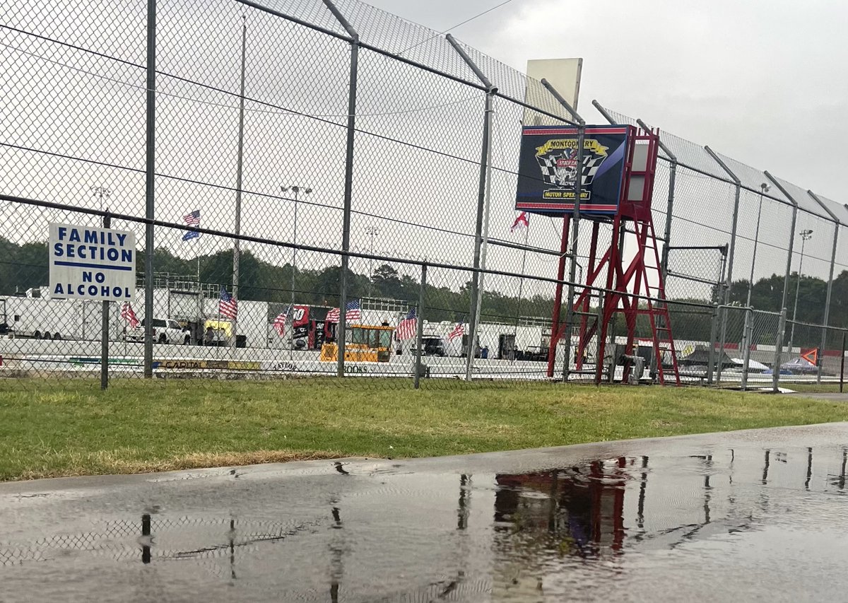 Tonight's @SoSuperSeries Rumble by the River 125 has been postponed to April 29 due to the ongoing and forecasted rain for Saturday night and into Sunday. SSS will join the @MMSracetrack Show Me the Money Pro Late Models that day for a Late Model doubleheader.