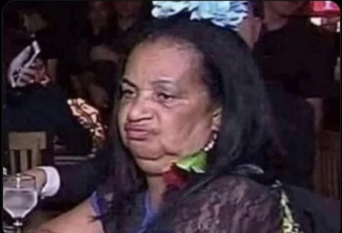 monaacida's tweet photo. "Oi linda rs"
Eu: https://t.co/bxbCb3rONz
