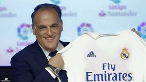 🚨 Javier Tebas será el  protagonista este Lunes con información incriminatoria por parte del FC Barcelona. Laporta pedirá una vez más y esta vez en público la dimisión de Javier Tebas. Se destaparán pagos de la familia Negreira a Real Madrid y Atlético.
ÉPICO LO DEL LUNES