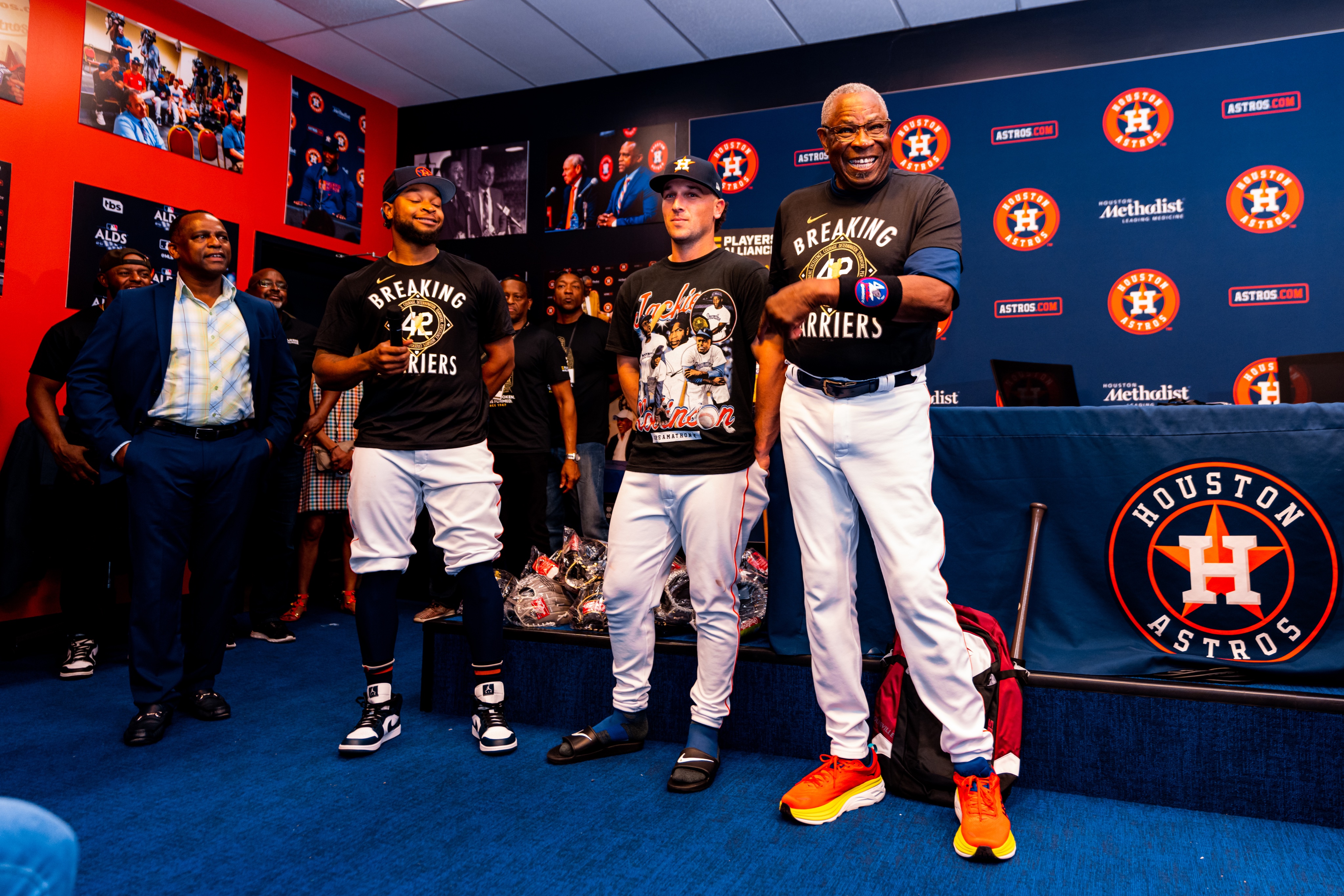 Houston Astros on X: In partnership with @PlayersAlliance, we hosted 75  high school baseball & softball players from the Astros Youth Academy  in celebration of Jackie Robinson Day. Dusty, Dana, Corey, and