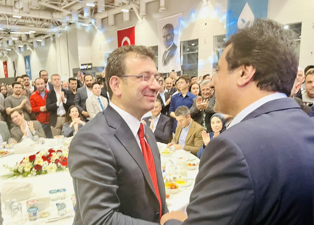 İBB Başkanımız Sn. <a href="/ekrem_imamoglu/">Ekrem İmamoğlu</a> ile...

#MilletKazanacak 
#TurkiyeKazanacak 
#devapartisi