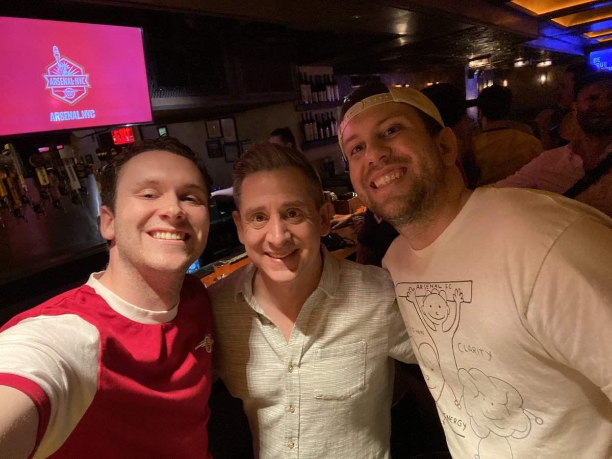 greove13's tweet photo. @YankeeGunner Elliot - thanks so much for the birthday jagerbomb. Great live show, hope to see you tonight! UTA https://t.co/P8POlPoDOE