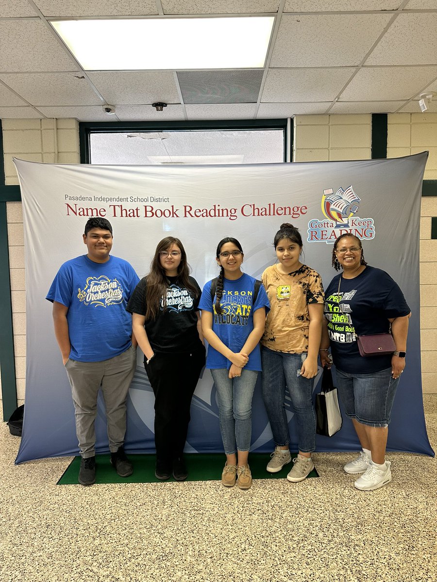 LibraryWildcats's tweet photo. Although we didnโt win a trophy I wouldnโt trade this team for anything. They worked hard every practice and worked great as a team. Thank you for being stars for Jackson #namethatbook #ntb #readersareleaders #pisdreads #wildcatsread #wildcatlibrary #schoollibraries https://t.co/p4QhRSL5e8