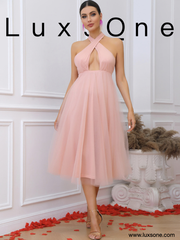 luxsone's tweet image. 👜👓👠Complete your look with the perfect accessory from Luxsone.com! 10% off your first purchase. #AccessorizeWithLuxsone #StyleYourself