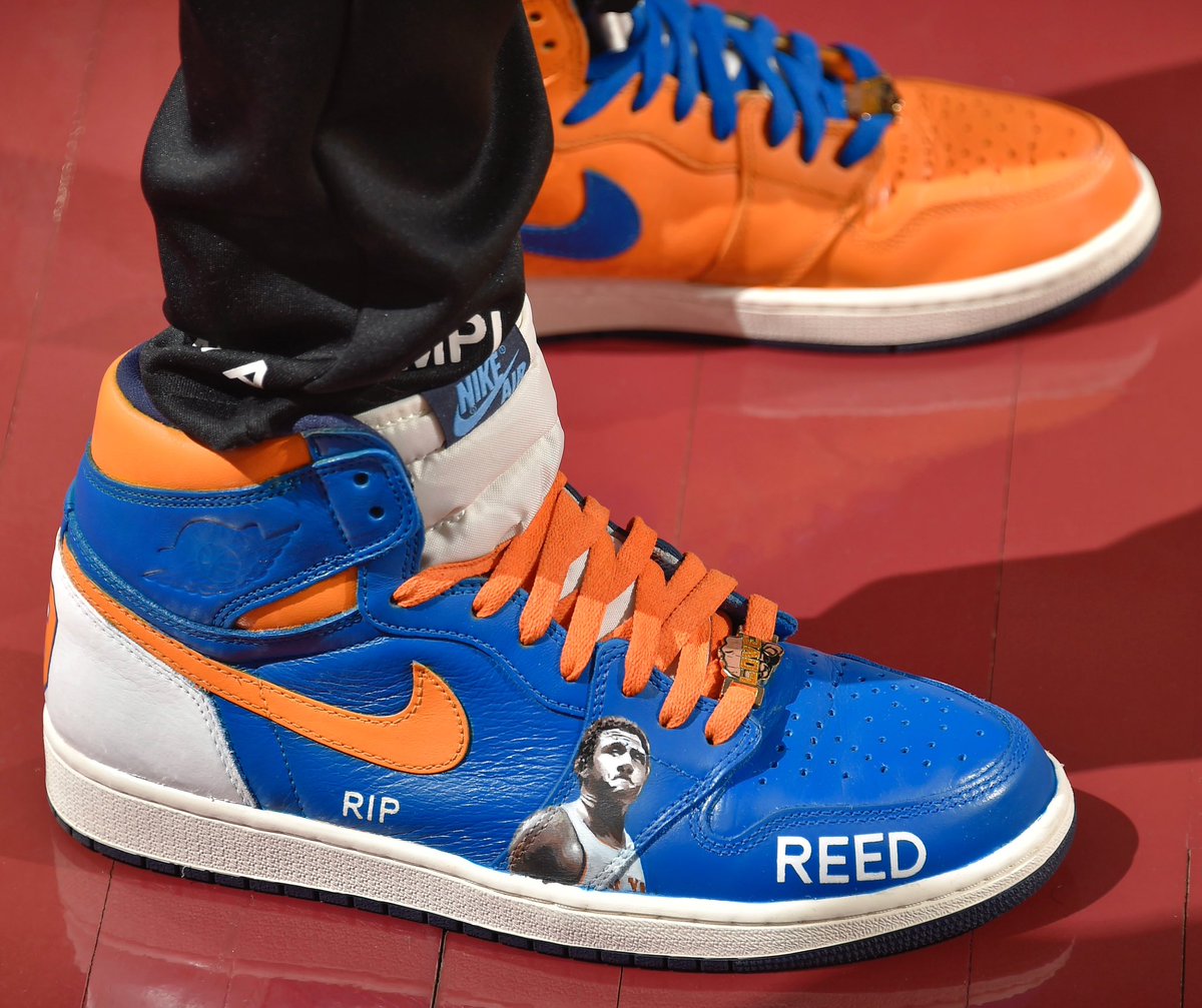knicks jordan 1s