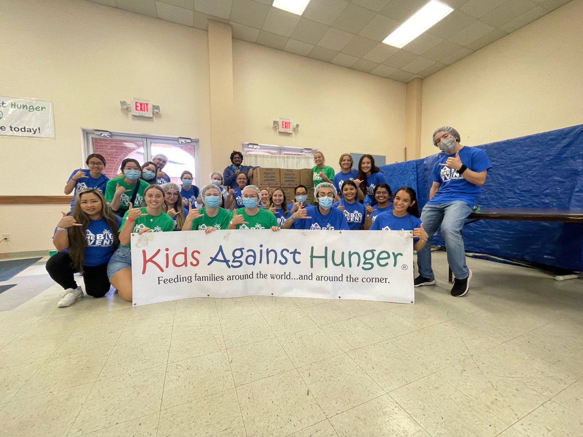 Ventureasfamily's tweet photo. Put some good into the world π
#TheBigEvent #TAMUCC #NSLS #KidsAgainstHunger #IslanderImpact #VolunteerToday https://t.co/viavpFRRaC