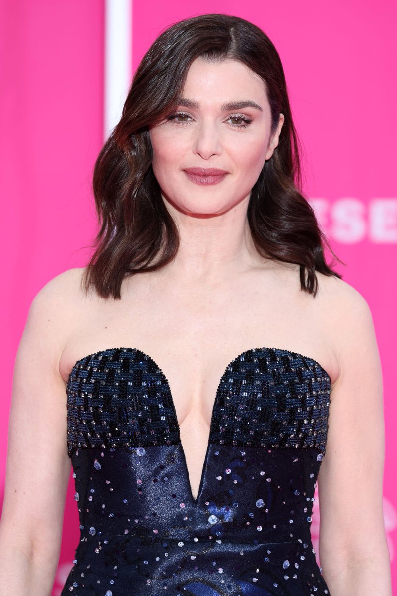 📸: rachel weisz at the 6th Canneseries International Festival, april 15, 2023