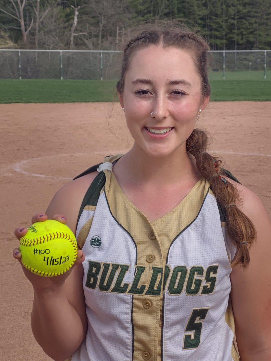 BAM ALERT!!!!!! Hit #100 for <a href="/oliviagbanks/">olivia banks</a> in her high school career &amp; it was a BOMB!OUTSTANDING #5!!!