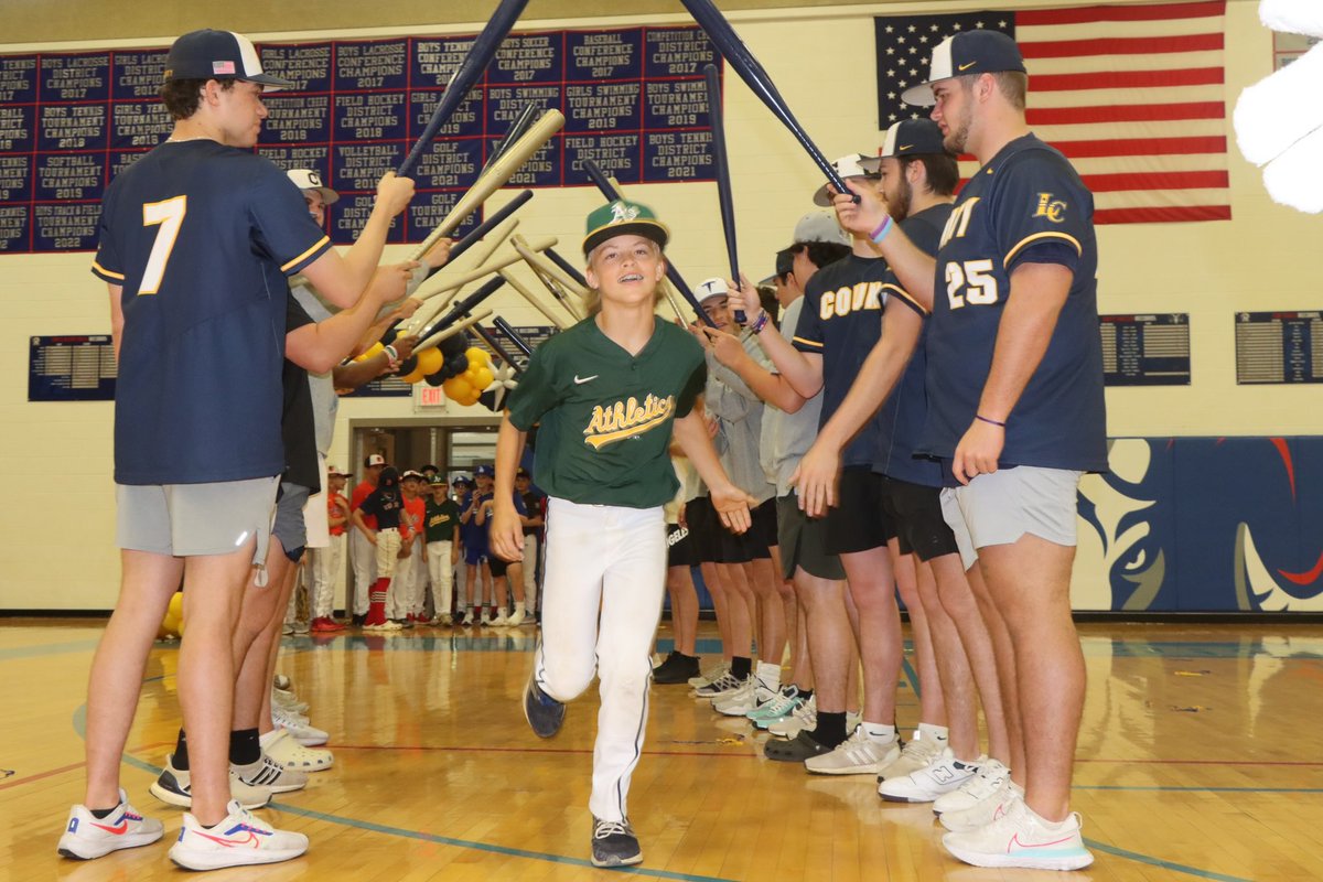 WHAT an opening day!  Thanks to Riverside HS, our board, our volunteers and our CLLL families!!
Good luck to all of CLLL nation this spring season and make sure you tag us in your tweets✅