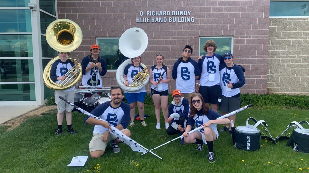 BandsHpsd's tweet photo. Awesome day at PSU today performing with the Blue Band! And a huge thank you to the HS football team for tagging along for the day! WE ARE! 💙 #forwardmarch #hpsdawesome https://t.co/txrxzfQQjn