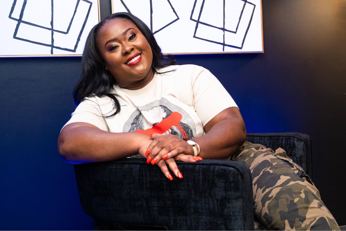 I have a content day EVERY month &amp; each time there’s one photo that rises above the rest as a favorite!

I give you Aprils Content Day Winner 🥇 

Happy Saturday! 😊