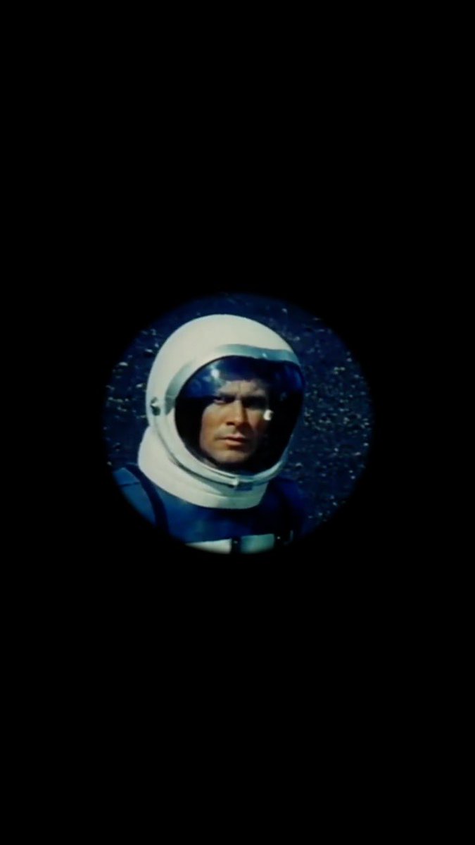 BrainDrainGang's tweet photo. #missalien 🛸@peteyorn 
#videostills https://t.co/GMuZIW4IPY