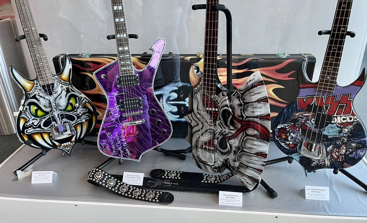 Andy Shain (@andyshain) on Twitter photo 4 <a href="/kiss/">KISS</a> guitars on display at <a href="/KogerCenter/">Koger Center for the Arts</a> that are part of $300,000 in memorabilia donated to <a href="/UofSC/">University of South Carolina</a>âs music school by a super fan of the rock band.
Background: postandcourier.com/columbia/news/⌠4 <a href="/kiss/">KISS</a> guitars on display at <a href="/KogerCenter/">Koger Center for the Arts</a> that are part of $300,000 in memorabilia donated to <a href="/UofSC/">University of South Carolina</a>âs music school by a super fan of the rock band.
Background: postandcourier.com/columbia/news/âŚ