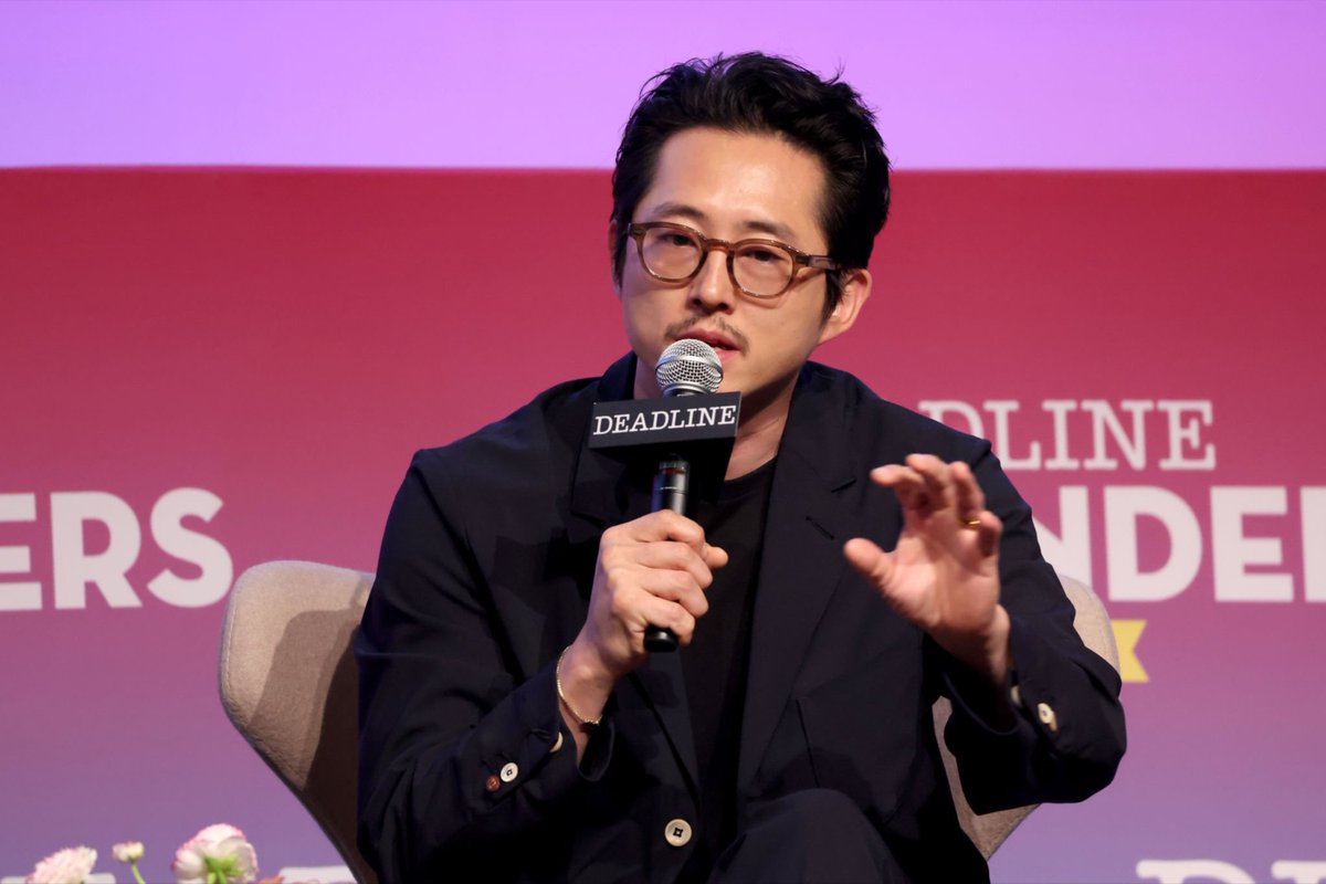 Photos: "BEEF" at Deadline Contenders Television steven-yeun.com/photos/thumbna… <a href="/steveyeun/">឵🕊️</a> #StevenYeun #BEEFNetflix