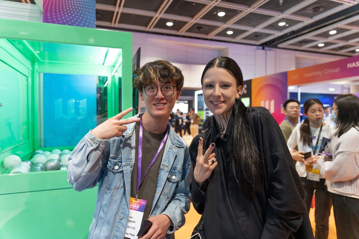 这几天抓到的一个真人帅炸的小姐姐，整个人style太突出了