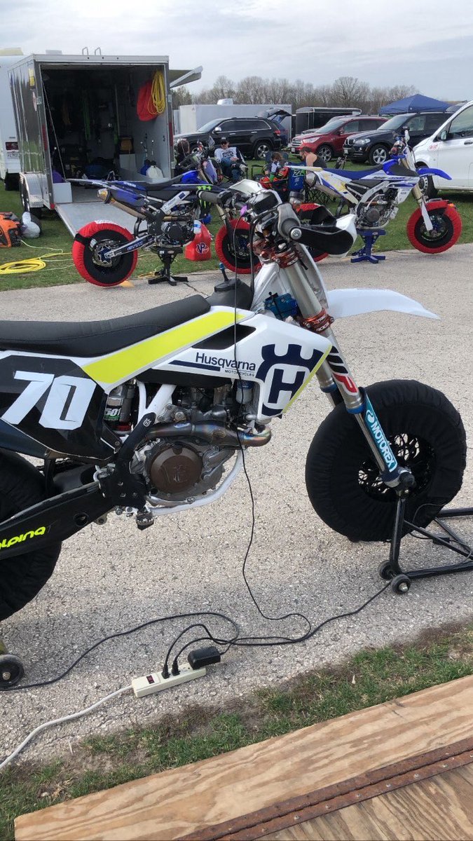 JamesGangRacing's tweet photo. First SuperMoto open track day at @roadamerica today. Perfect weather. #supermoto #roadamerica #motorplex https://t.co/ZjH5tqT9Uh