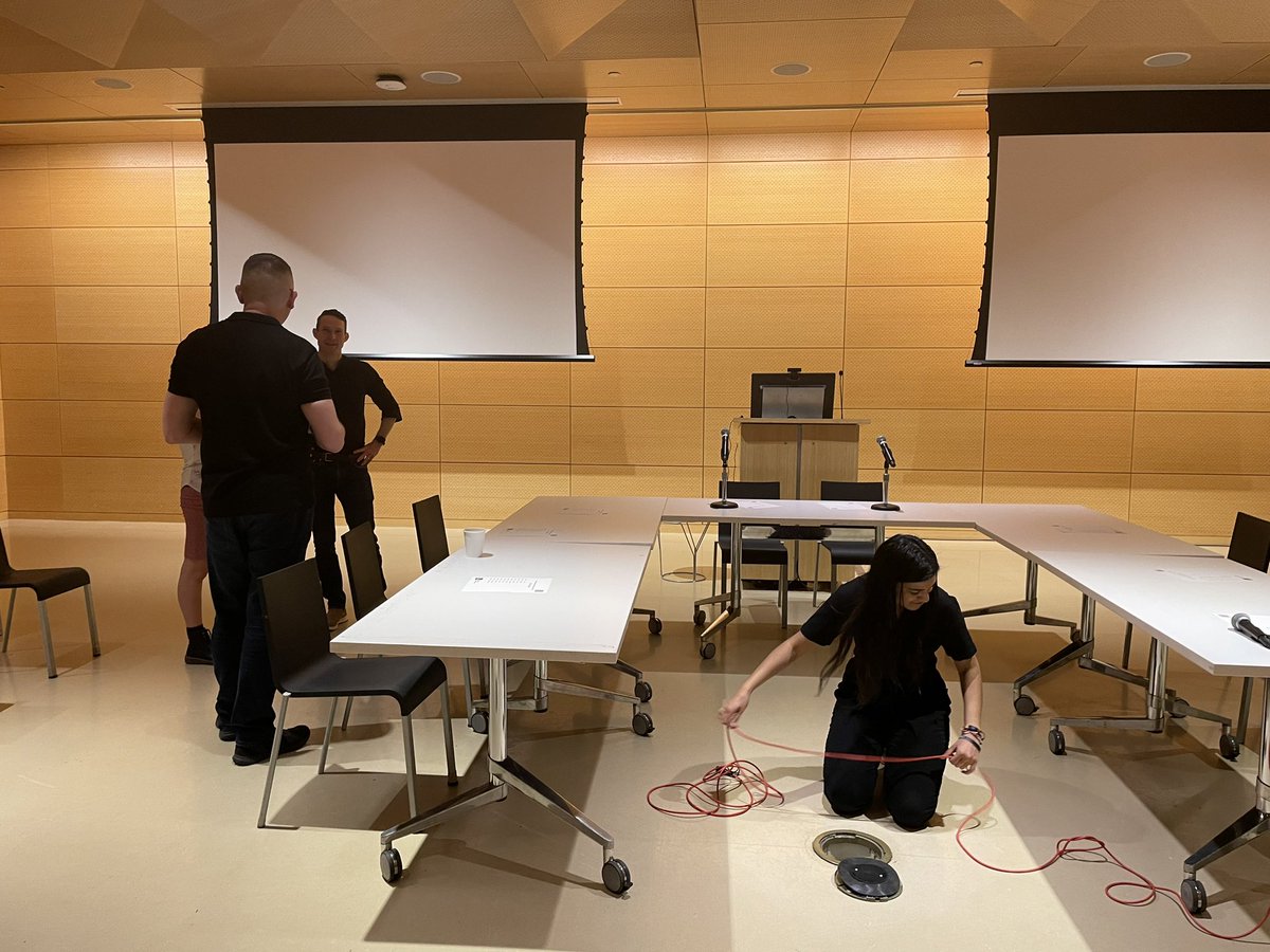 hoascaresearchr's tweet photo. It’s a wrap! #PsychedelicHumanitiesWorkshop organized by me @NicolasLanglitz and #PsychedelicHumanitiesLab supported by
@NSSRNews was everything we’d hoped it to be & more. Cordial thanks to @David__Dupuis @erikadyckhist @NeseLSD @briandavidearp @oliver_j_davis. Till next time! https://t.co/GenmBekMiE