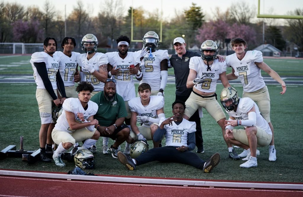 Coach_Suber_'s tweet photo. Spring Ball ✅ 
Season 🔜
#PickAxeTakeNames
#KAOS https://t.co/tF0WfiIbRR