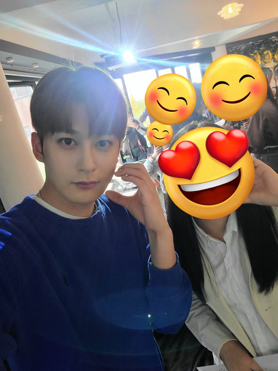 blockbwengBEE's tweet photo. 돌아가고시프다... 또 보고싶당..
오빠들 넘 잘생겻써🙈❤️ https://t.co/4cs18A6M0G