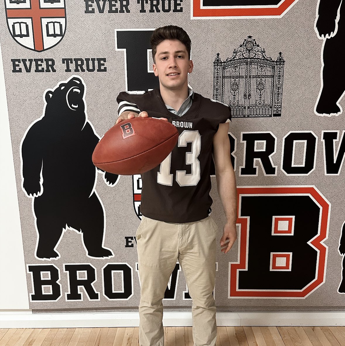 Had a Great time at the <a href="/BrownU_Football/">Brown Bears Football</a> Junior Day . Thank you <a href="/CoachW_Edwards/">Willie Edwards</a> <a href="/Coach_Bunk/">Eric Bunker</a> <a href="/MattODonnell27/">Matt O'Donnell</a> <a href="/BrownHCPerry/">James Perry '00</a> <a href="/coachDjackson1/">Darryl Jackson</a> for the invite and the hospitality! 
@SLStormFootball <a href="/DBCoachTy/">Coach Ty Williams</a> <a href="/TGurley81/">Tori Gurley</a>
